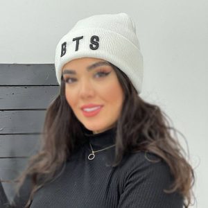 کلاه بافت طرح BTS ( مردانه و زنانه ) کد 1070